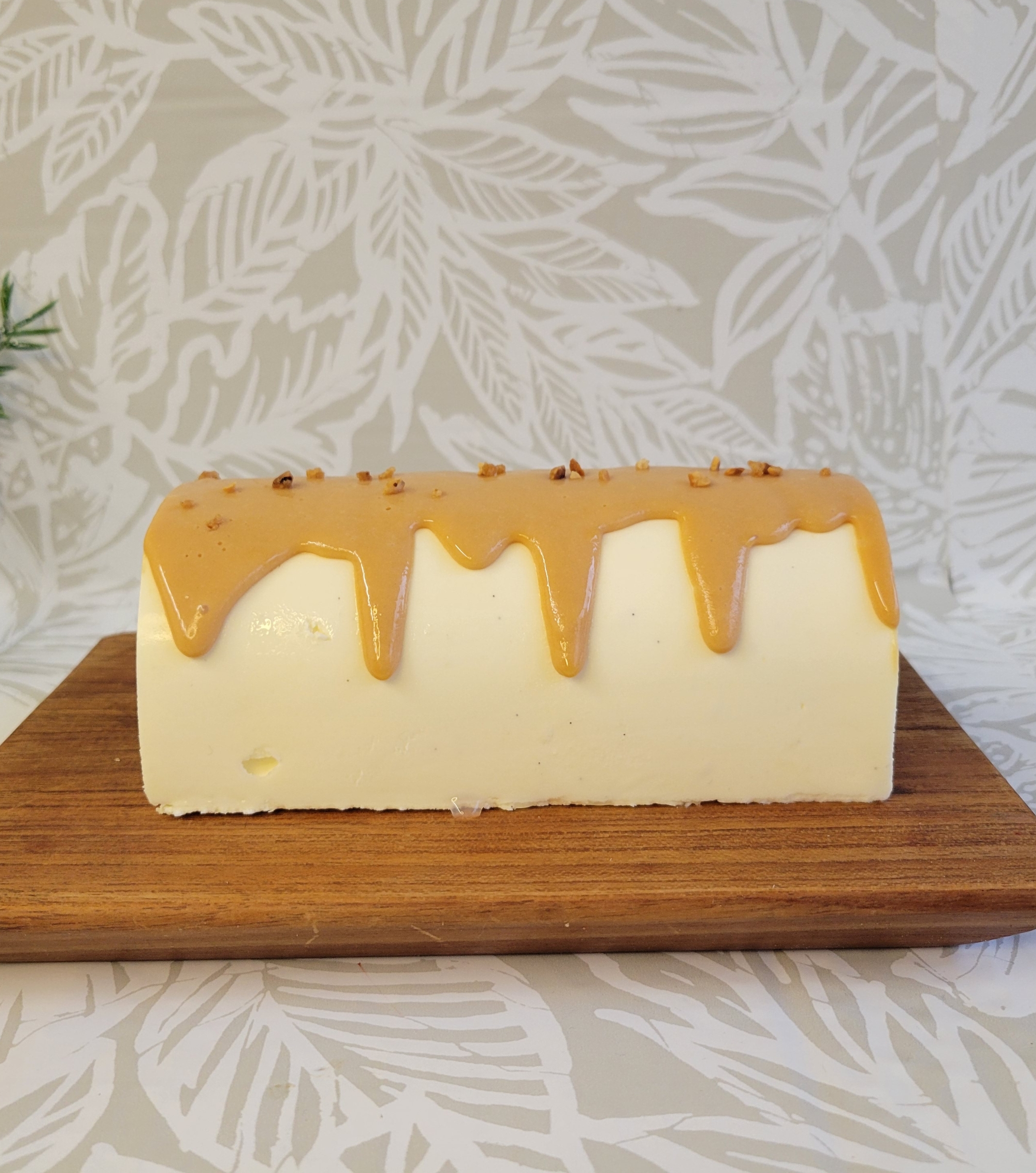 Bûche carotte des Fêtes Bûche carotte des fêtes avec coulis au caramel